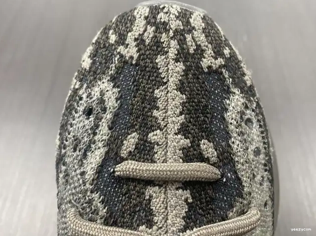 Boost Salt' GZ0472 380 'Stone Yeezy 0511